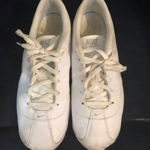 Nike cheerleading shoes